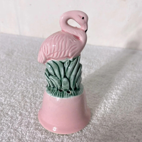 Vintage Pink Ceramic Flamingo Bell Bahamas Kitschy  Travel Souvenir - Picture 2 of 10